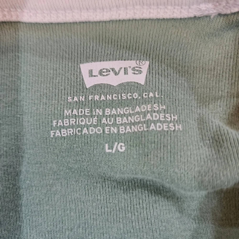 Levi's green and white crop top Short sleeve shirt Size L - Picture 9 of 9